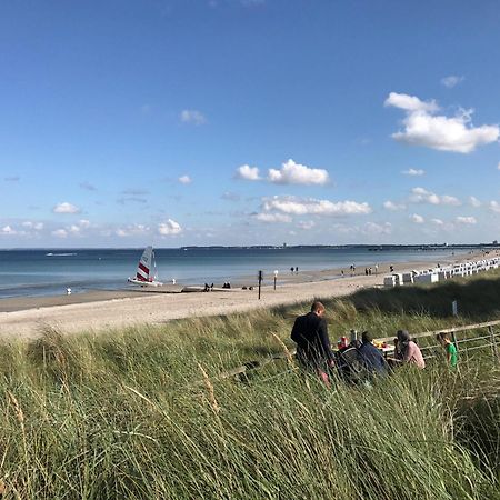 Ter 304 - Terrassenhuegel -Teilseeblick Scharbeutz Bagian luar foto